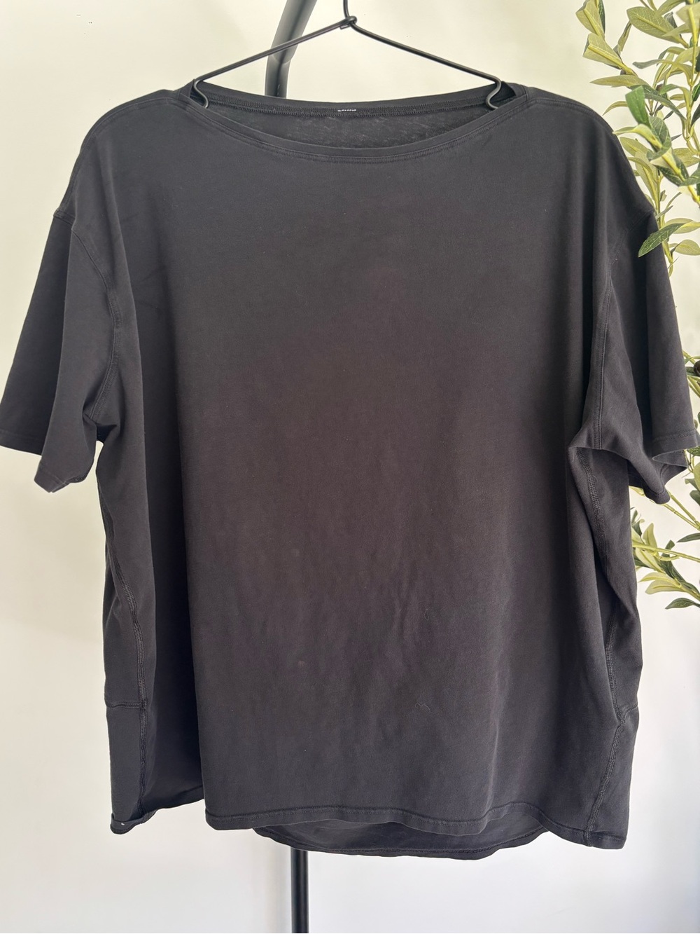 • [Lululemon] Short Sleeve •
